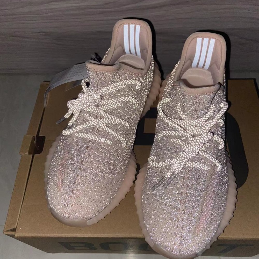 Adidas Yeezy Boost 350 V2 Pink Reflective Women size US5